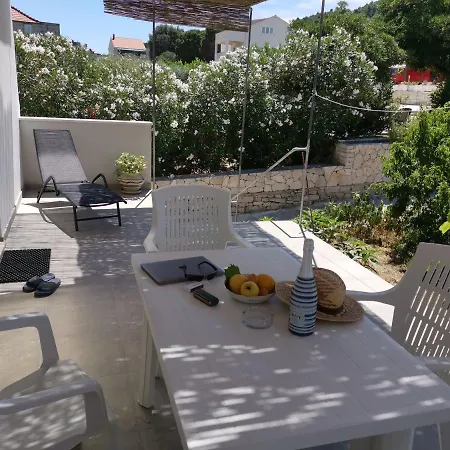 Lumbardina Apartment *