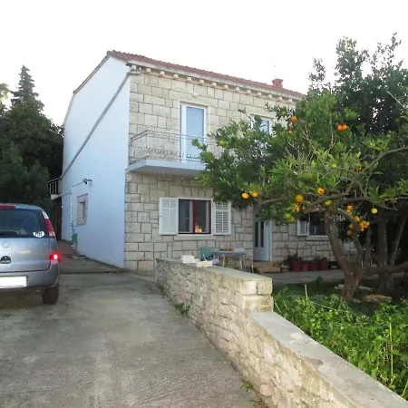 Lumbardina Apartment