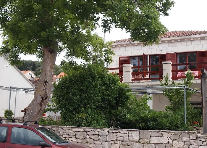 Διαμέρισμα Lumbardina Λομπάρδα